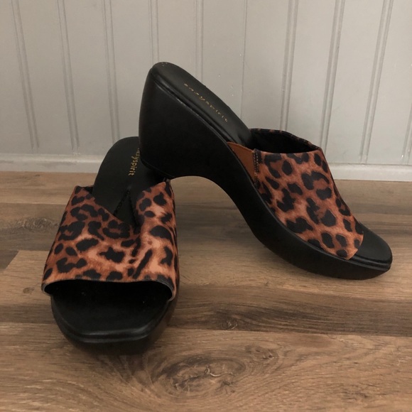 Easy Spirit Shoes - Easy Spirit Leopard Print Slip On Mule